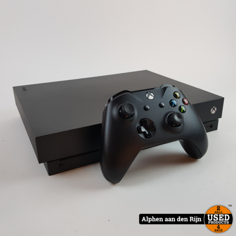 Xbox One X 1TB + controller