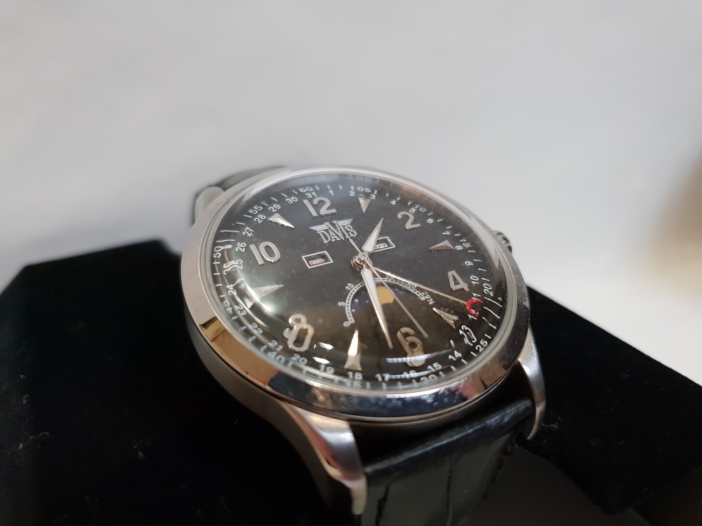 davis retro collection watch