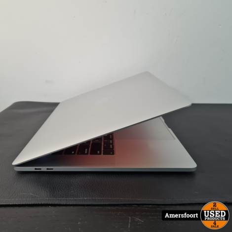 Apple MacBook Pro 2018 | 15-inch | i9 | 32GB | Radeon Pro 560X 4GB | 512GB