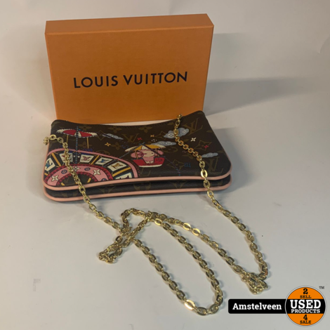 Louis Vuitton M69744 Vivienne Chain Pochette Double Zip Shoulder Bag
