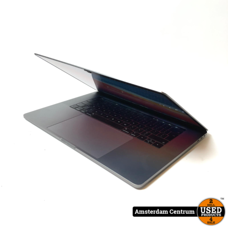 Macbook Pro 2018 15-Inch Touchbar | i7 16GB 256GB | Incl. lader