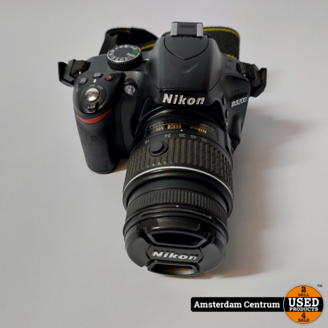 Nikon D3200 - Zwart + Lens Nikon AF-S DX Nikkor 18-55mm | In Nette Staat