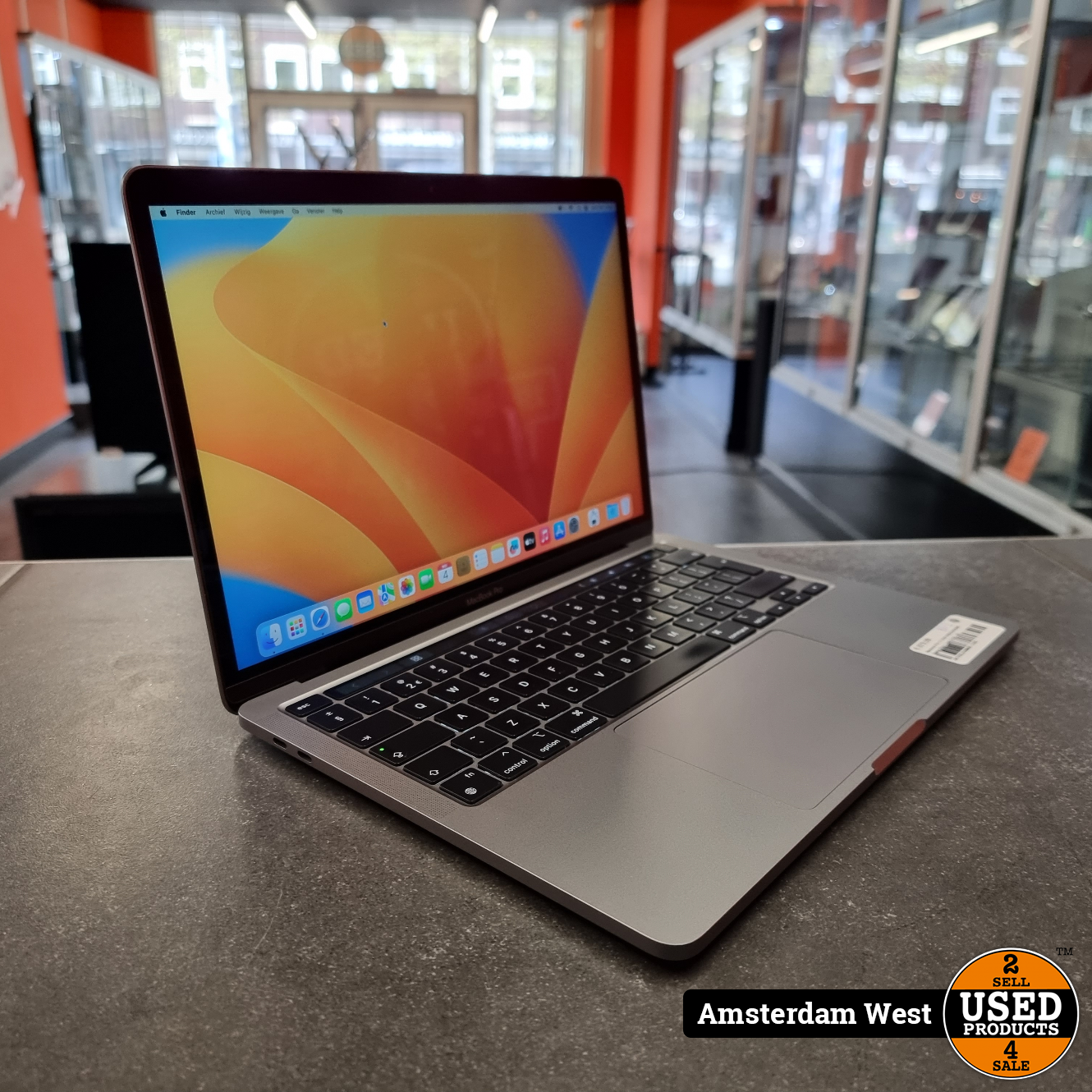twaalf vraag naar Vouwen Apple Macbook Pro 13 2020 8GB/256GB/M1 Space Gray | Laad Cycli : 48 - Used  Products Amsterdam West