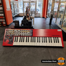 Nord Lead 2 Synthesizer