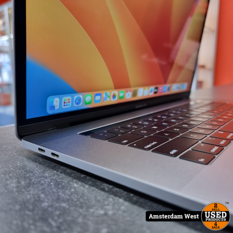 Macbook Pro 2018 15 Inch i9/16GB/512GB | Nette staat
