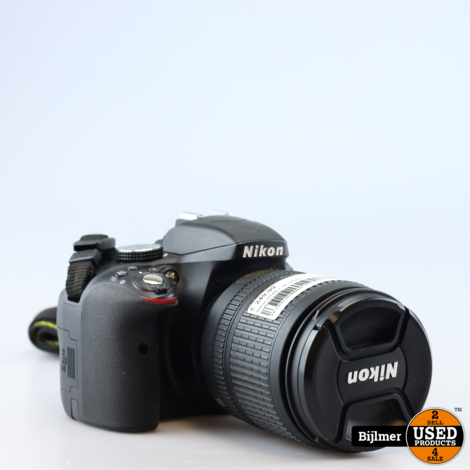 Nikon D3300 + 18-105mm 1:3.5-5.6 Camera Lens
