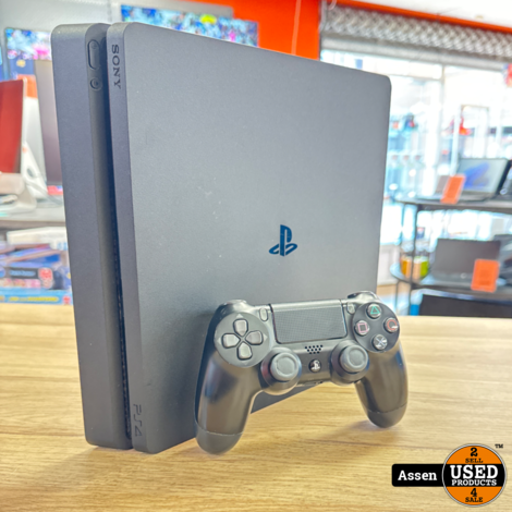 Playstation 4 1 TB Console + Controller