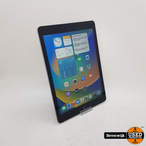 Apple iPad 5th Generatie 32GB WiFi iOS 16.4 - In Goede Staat