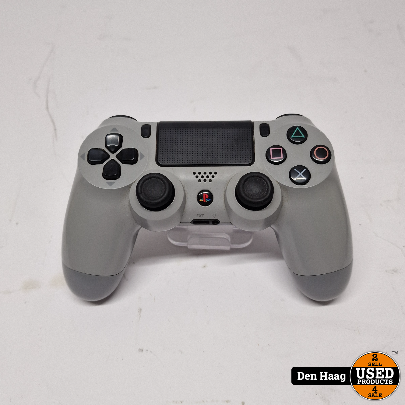 Used playstation deals 4 controllers