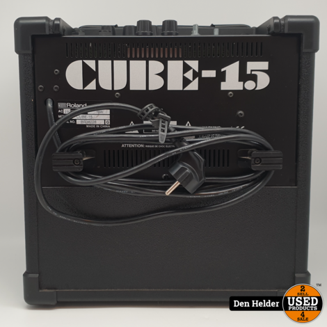 Roland Cube 15 15 Watt 8 Inch Versterker - In Nette Staat