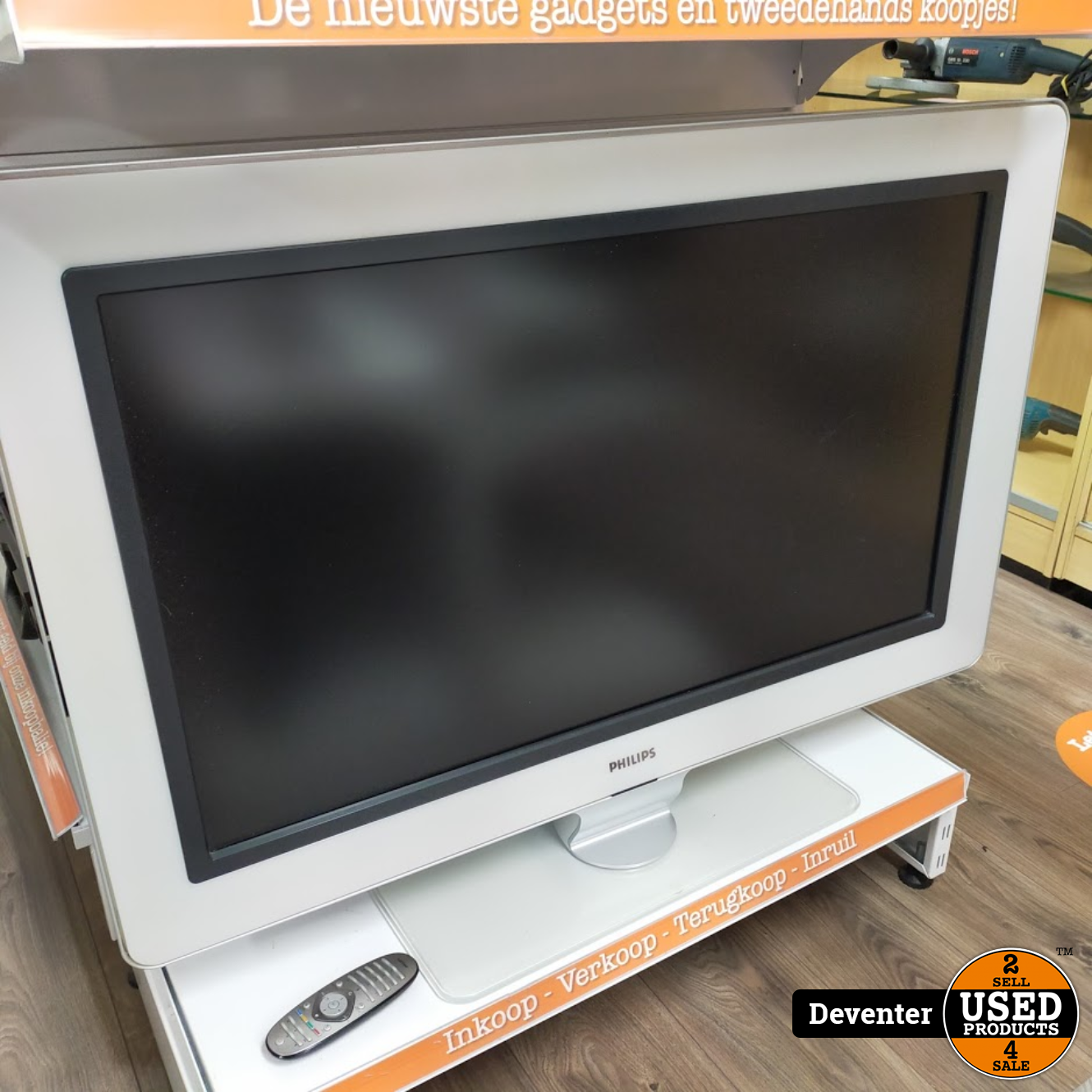 Philips 107 Ambilight Breedbeeld Flat TV - Products Deventer