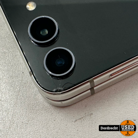 Samsung Galaxy Z Flip5 5G 256GB Creme | Kleine schade achterop | Met garantie