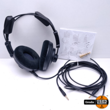 Superlux HD668B headphone