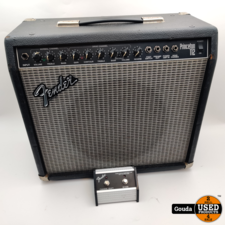 Fender Princeton 112 Gitaarversterker 65 Watt geluids niveau + Fender Button Foot Switch