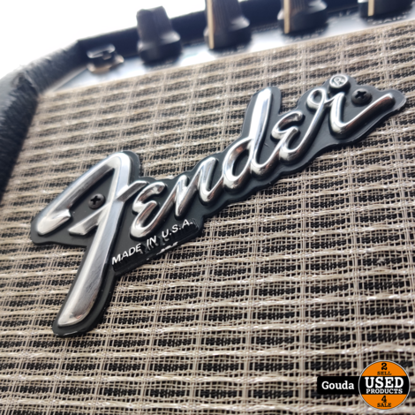 Fender Princeton 112 Gitaarversterker 65 Watt geluids niveau + Fender Button Foot Switch