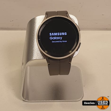 Samsung Galaxy Watch5 Pro 45mm 16GB | Grijs | A-Grade | Met Garantie