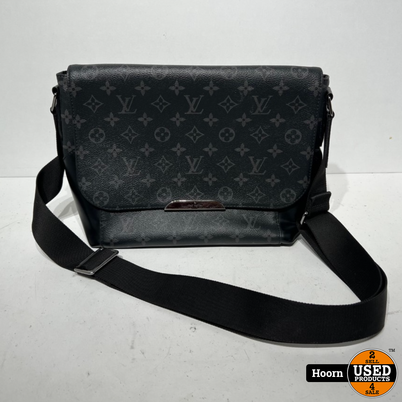 Louis Vuitton Messenger Explorer Monogram Eclipse PM M40565 Tas