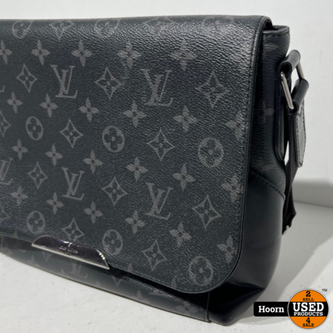 Louis Vuitton Messenger Explorer Monogram Eclipse PM M40565 Tas