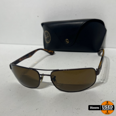 Ray-Ban RB 3445 Zonnebril in Koker