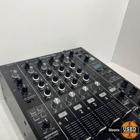 Pioneer DJ DJM-750 MK2 4-Kanaals DJ-Mixer incl. Stofkap en FlightCase in Nette Staat