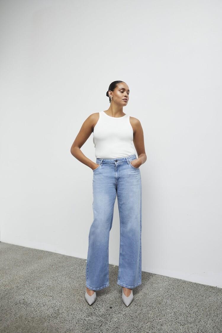 Pulz PZVEGA UHW Jeans Wide Leg light bue denim