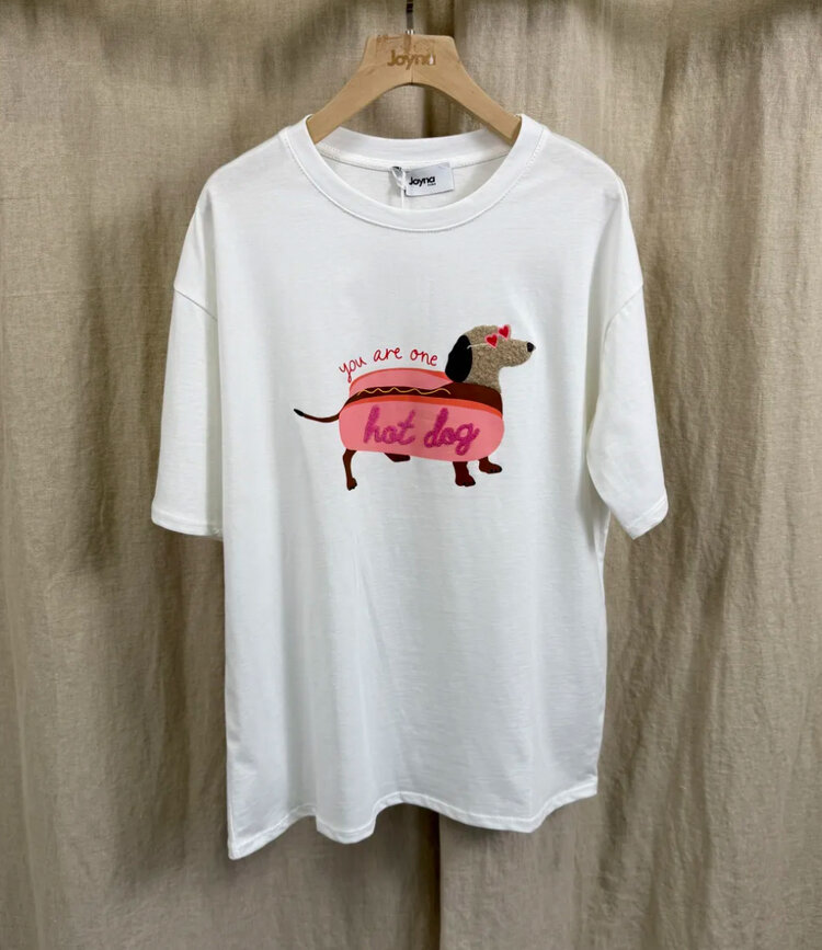 M&M Tshirt hot dog