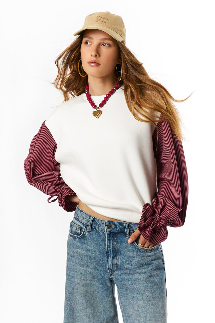 My Jewellery Sweater with striped sleeves