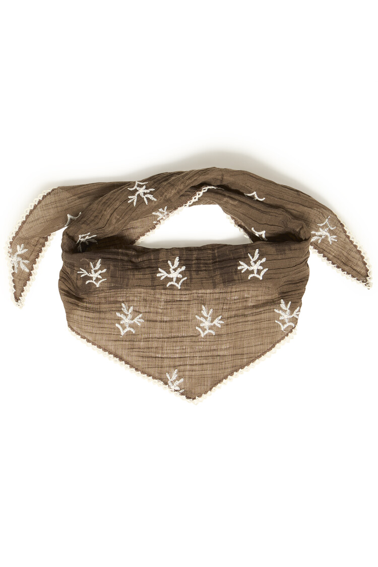 b.young BYWIKOLIA EMB TRIANGLE SCARF