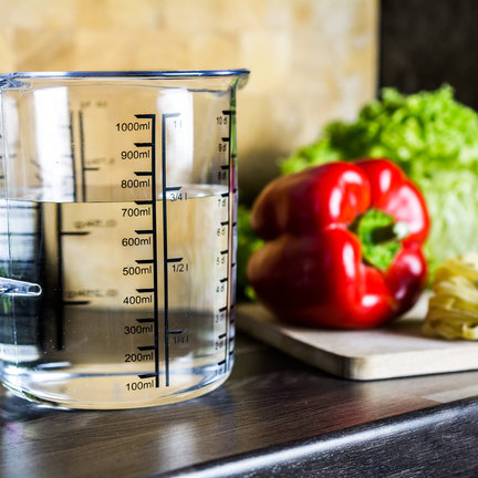 Messbecher in verschiedenen Größen von 50 ml bis 5 Liter Messbecher in verschiedenen Größen von 50 ml bis 5 Liter