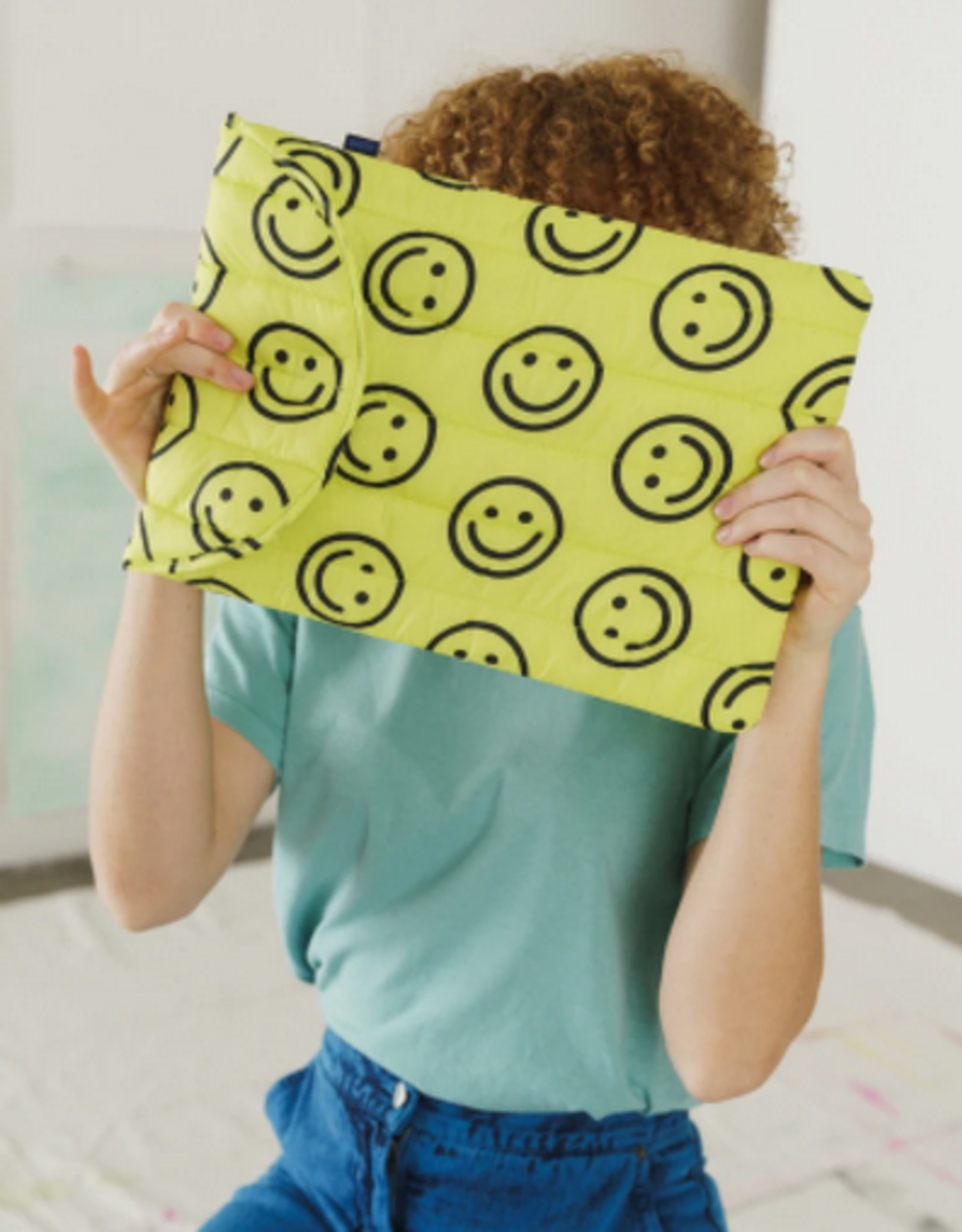 Baggu Puffy laptop smiley