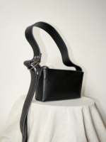 Nona Box bag black