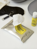 Kikkerland Travel sanitizing kit