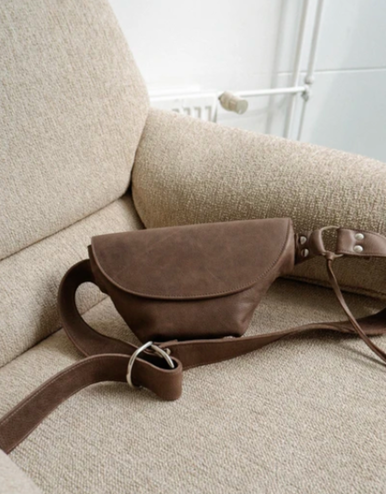 Nona Fannypack Dusty brown