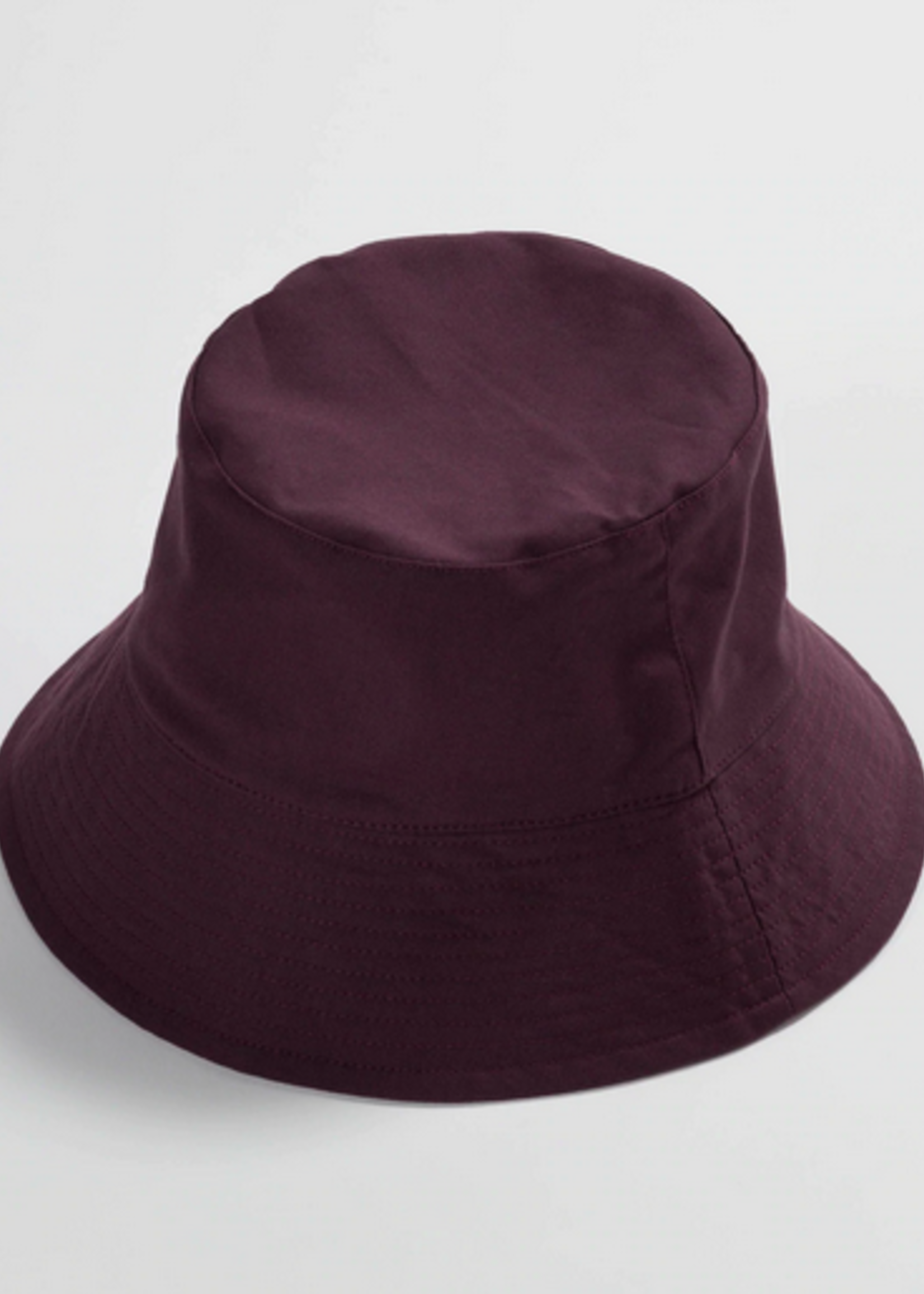 Baggu Bucket hat raisin