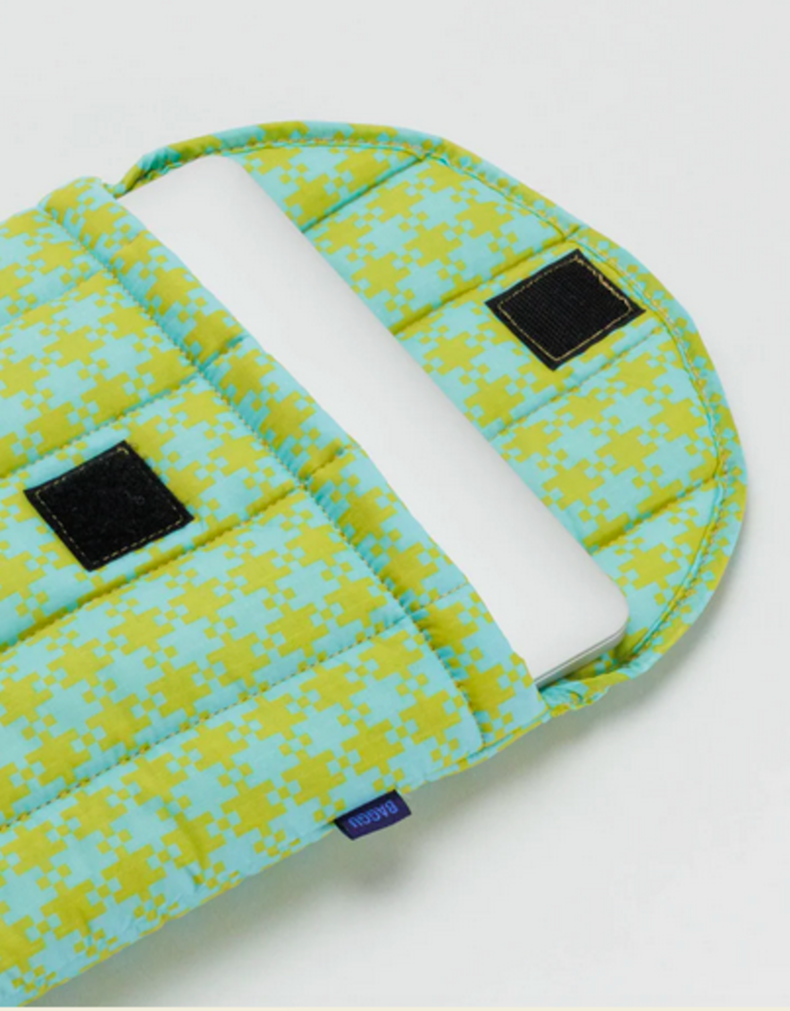 Baggu Puffy Laptop Sleeve 13"/14" - Mint Pixel Gingham