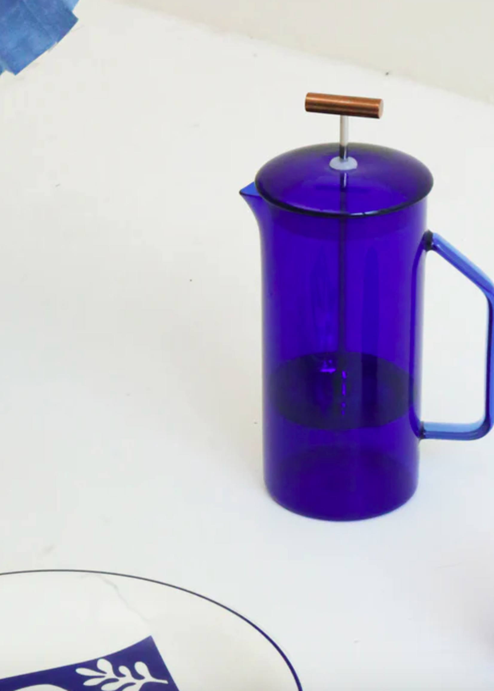 YIELD 850 mL Glass French Press Cobalt Blue