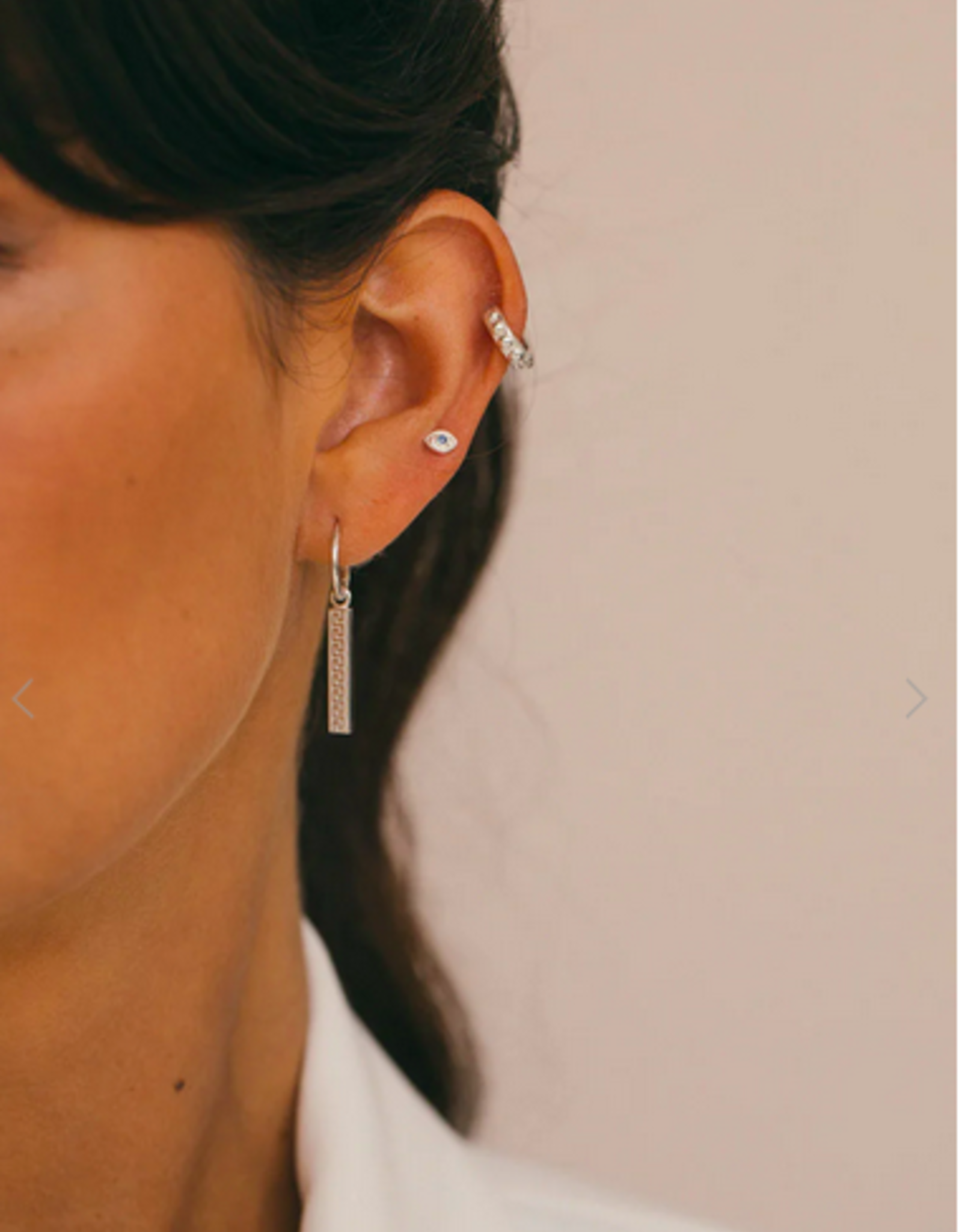 Wildthings Collectables Meander bar earring silver