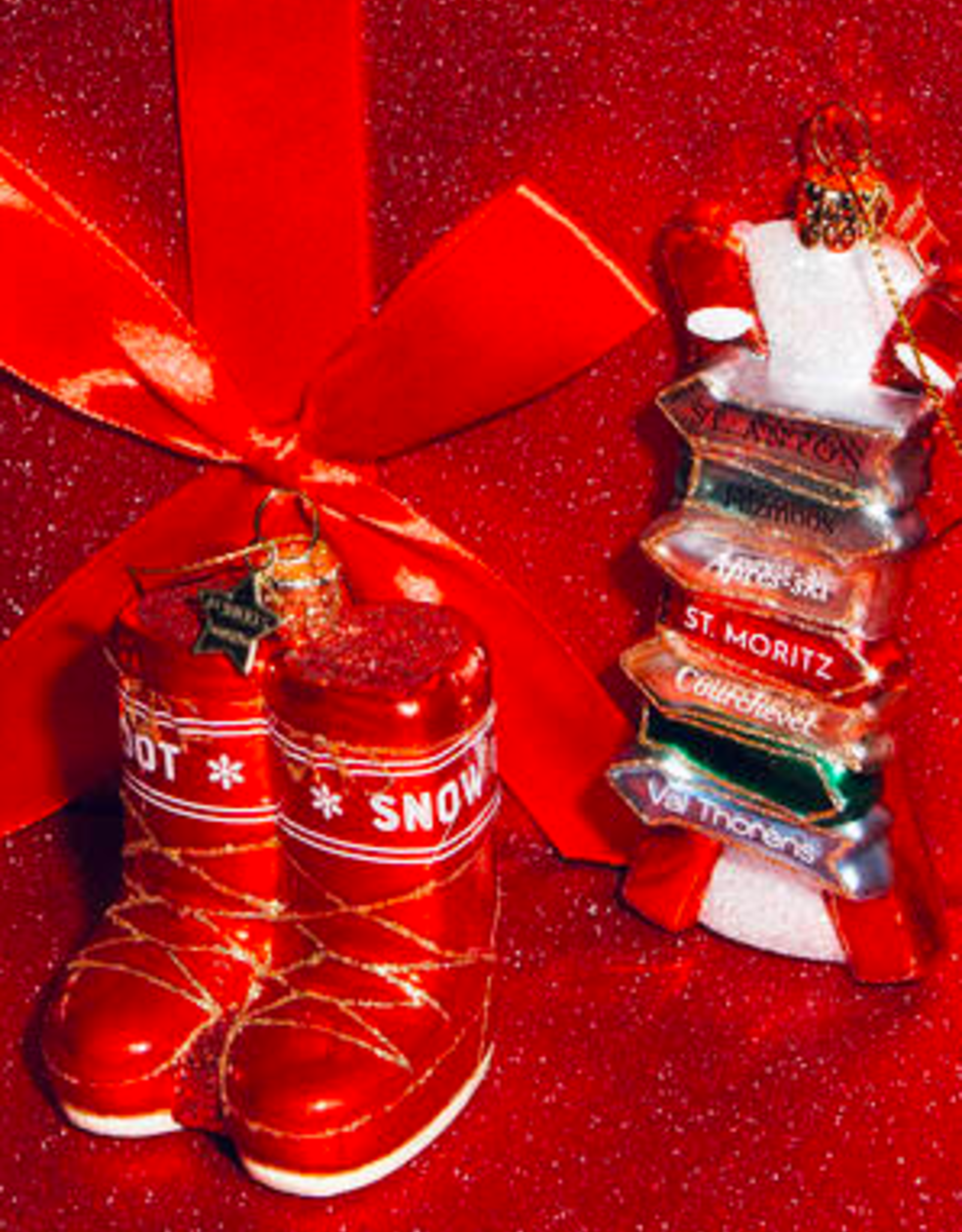 Vondels Ornament glass red opal snow boots H7cm