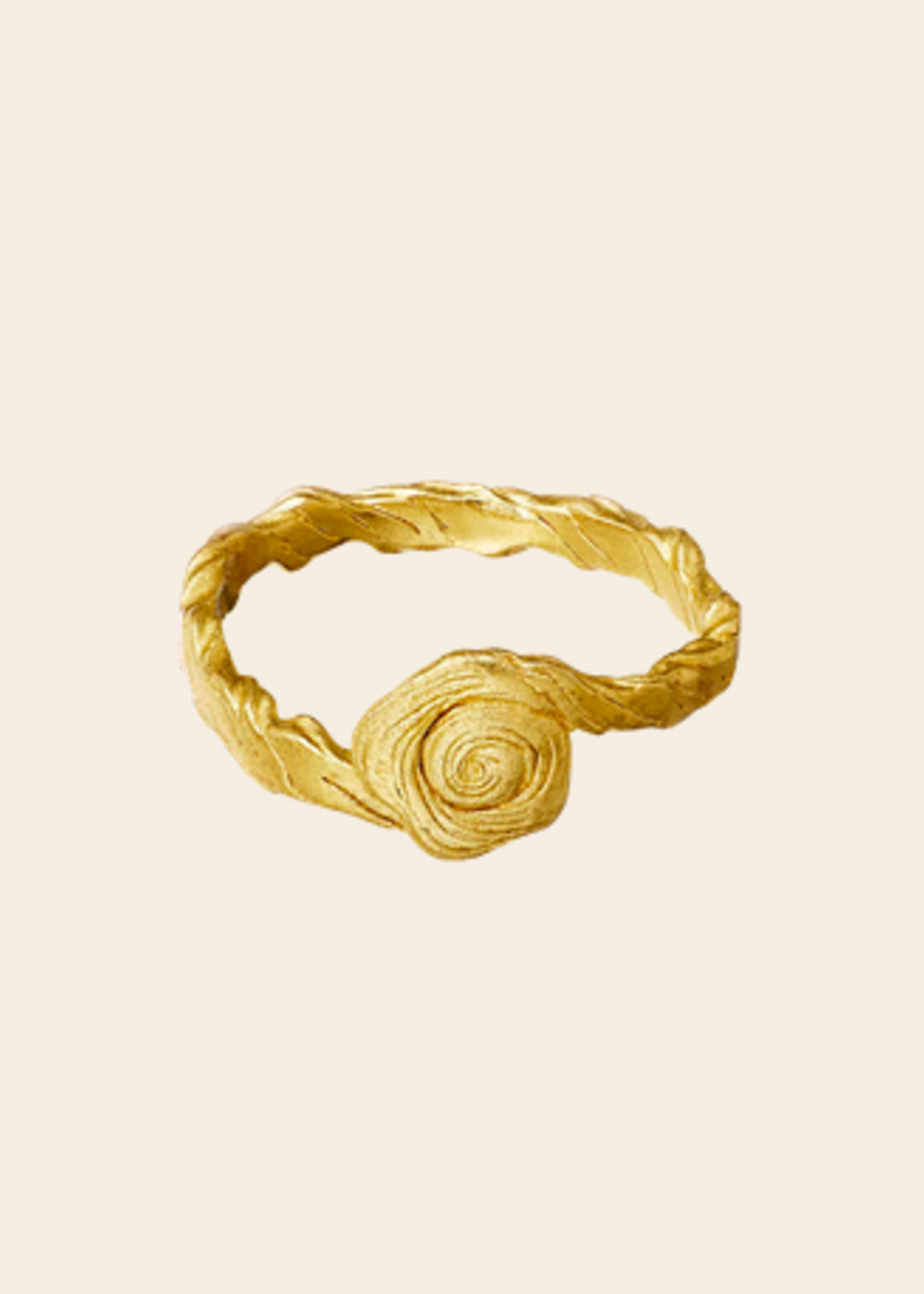 Maanesten Gisla ring gold  (size 51)