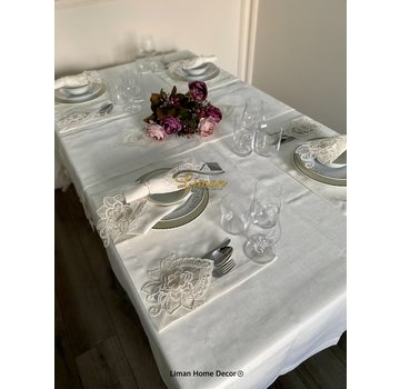 Menekse Tafelkleed Set Met Placemat Cream 34 Dlg