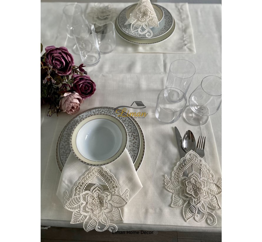 Menekse Tafelkleed Set Met Placemat Cream 34 Dlg