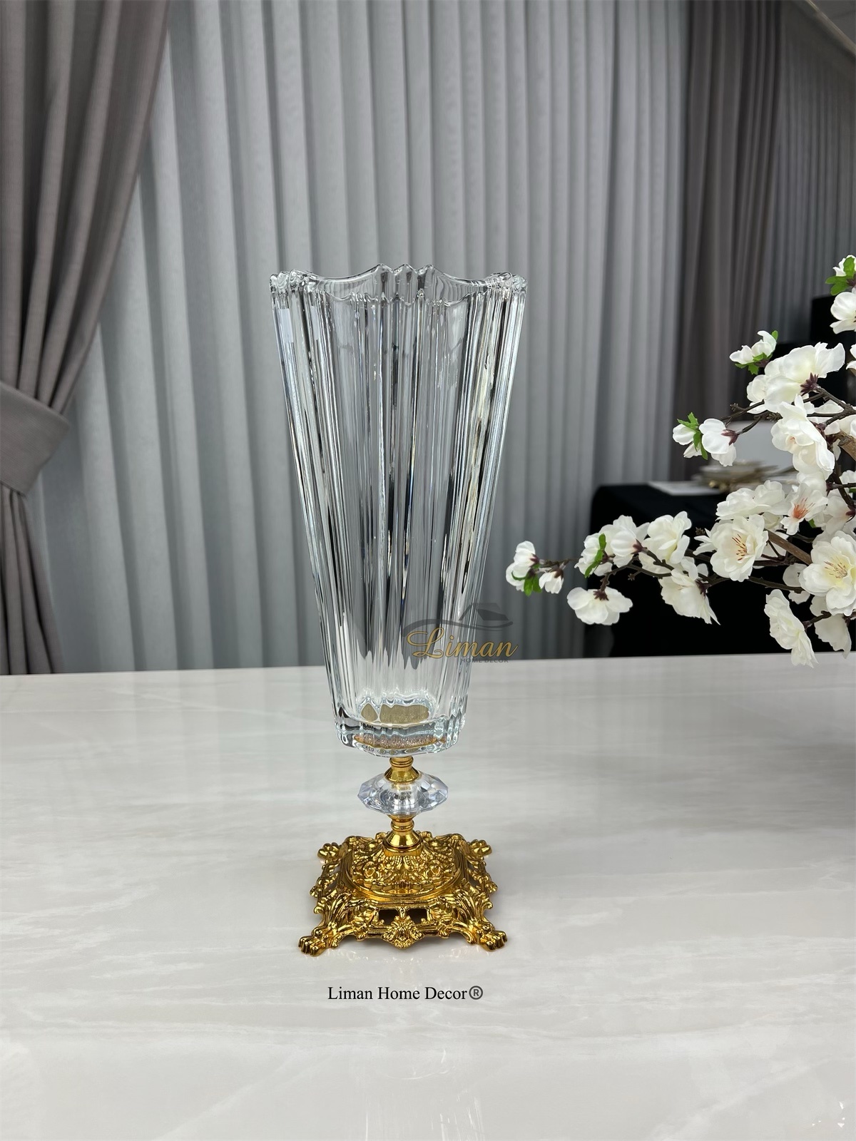 LUXURY DUBAI VASE