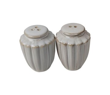 Julia salt and pepper shaker