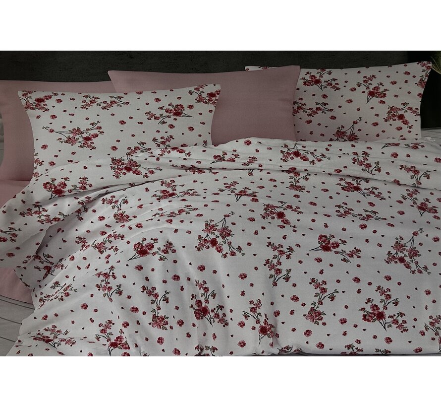 Miss Bella Çift Kişilik Nevresim Takımi Cicek