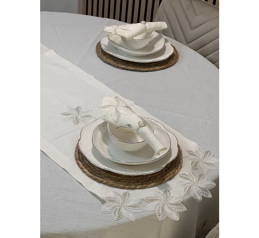 Artemis Tafelkleed Set Met Server Cream 18 Delig