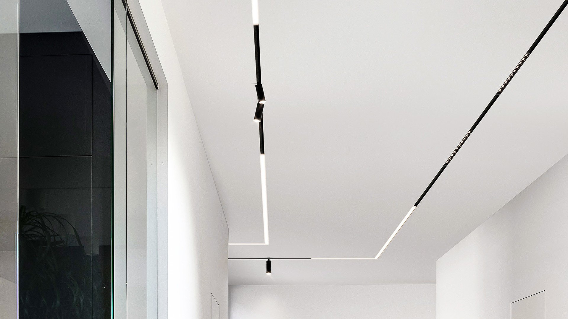 magnet ceiling light