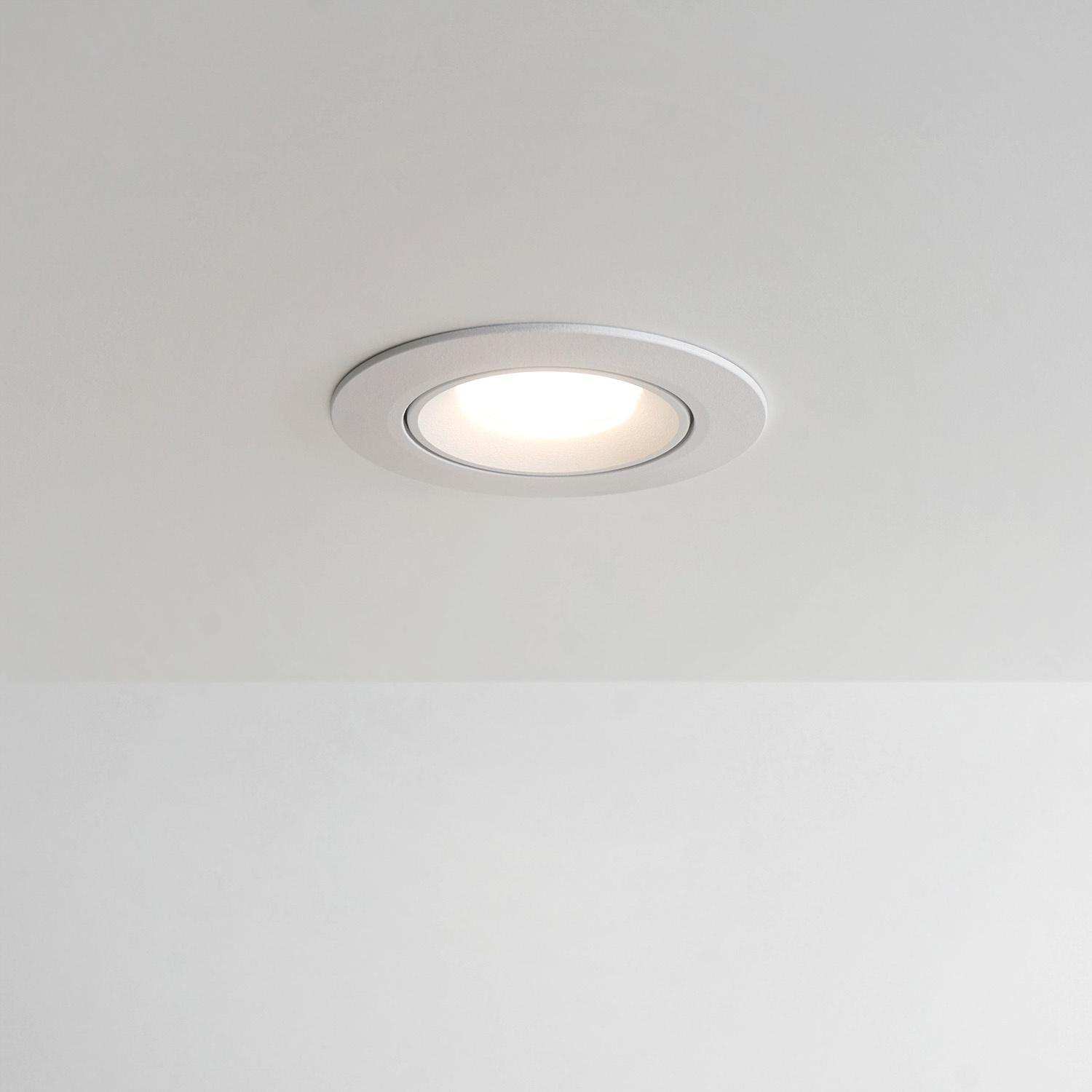 plafondspot kantelbaar rond - wit - Lightinova - Professionele verlichting