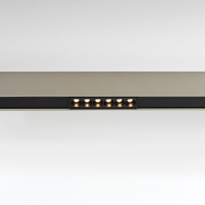 CLIXX SLIM magnetic track light system - surface profile - Champagne