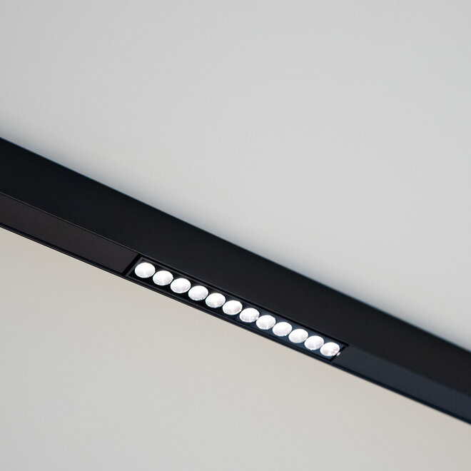 CLIXX SLIM magnetic track light system - surface profile - black
