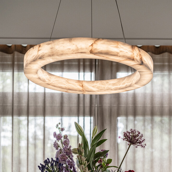 HALO 600 LED ring hanglamp – Albast natuursteen